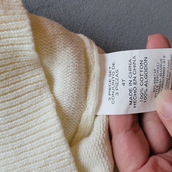 Snowflake vest - Picture 3 of 3